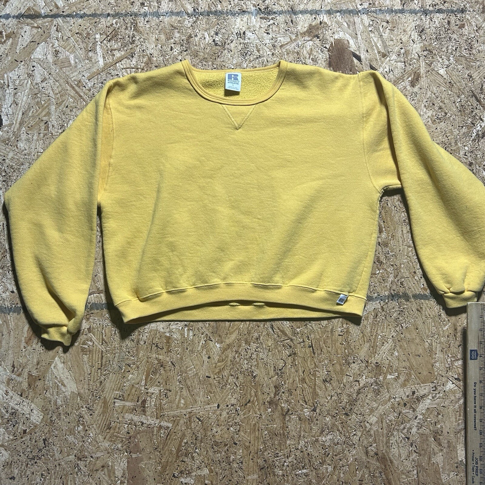 VTG Russell Athletic Sweatshirt Adult L Gold Yellow Crewneck Y2K  Cropped Fit