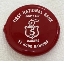 VINTAGE QUIKOIN JELLY COIN PURSE ADVERTISEMENT/BANK/BASKETBALL TEAM 