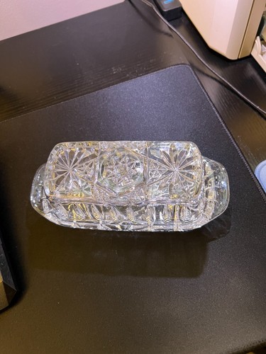 Vintage Anchor Hocking "Star of David" Pattern, Covered Butter Dish with Lid - Picture 2 of 4