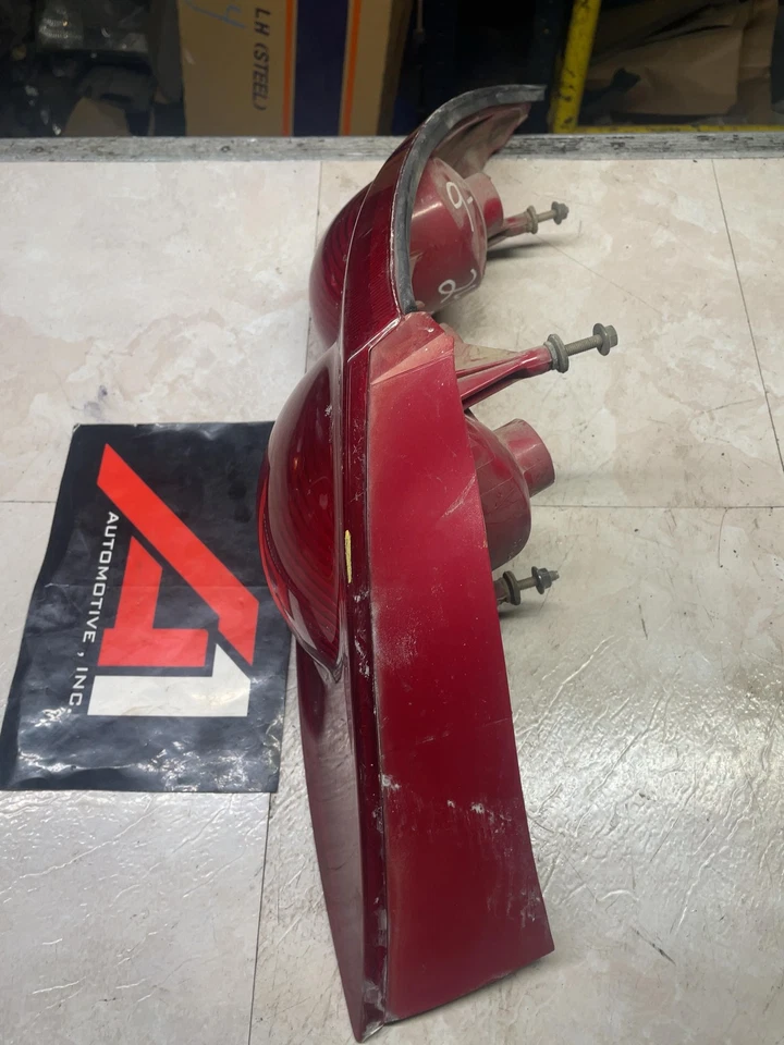 1999-2002 MERCURY COUGAR Left Driver LH Side Tail Light OEM - Image 3 of 4