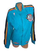 Detroit Pistons Collecting and Fan Guide 31