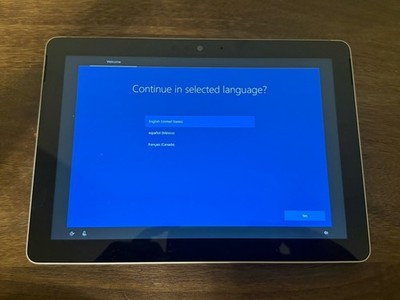 Microsoft Surface Go 1st Gen 1824 128GB, 8GB RAM Intel Pentium Gold 4415Y