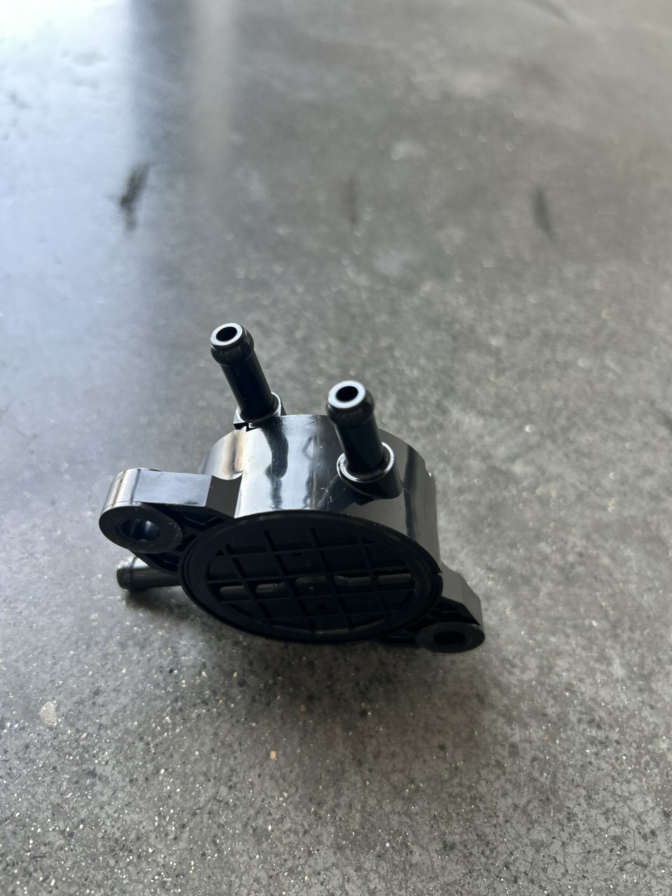 Agrotk Rato Engine Parts Gasoline Fuel Pump Components 16300-Z120112-0000 Black