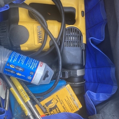 DeWalt Trapano a percussione rotativo D25303 con borsa, punte, trapano in carburo Acc, trapano Bosch Adpt - Foto 22 di 22