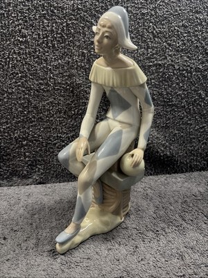 Seltene große Cascade Spain Narr ''Porcelanas'' 11'' hohe Figuren