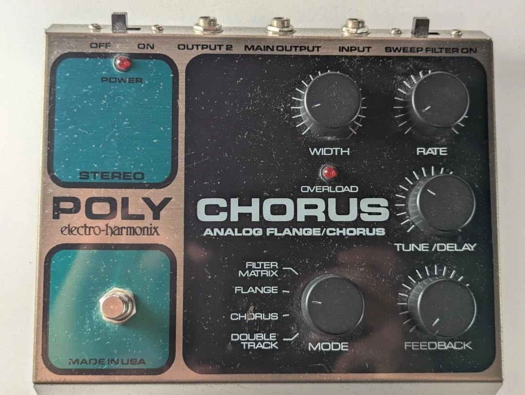 Electro-Harmonix Poly Chorus Analog / Flange Guitar Effects Pedal