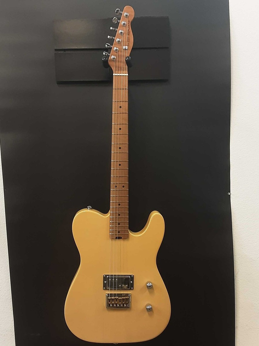 Alien Replicas Outcast 2018-2025 Butterscotch Telecaster Electric
