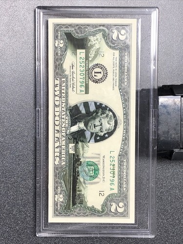 Banconota da 2 dollari US Federal Reserve Bank 2003 A/Alaska Statehood/colorata - Foto 1 di 2