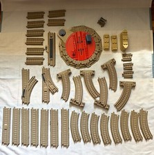 Trackmaster Thomas And Friends THOMAS AT TIDMOUTH SHEDS Incomplete 40 pcs 2006