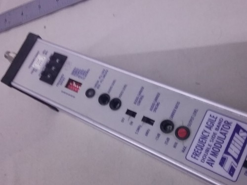 Hills AV Modulator Frequency Agile Double Side Band Video 137MHZ-225MHZ - Picture 3 of 8