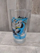 Vintage Graphic DC Comics Batman Yellow Belt Drkg Glass ICUP Inc USA EXC HTF