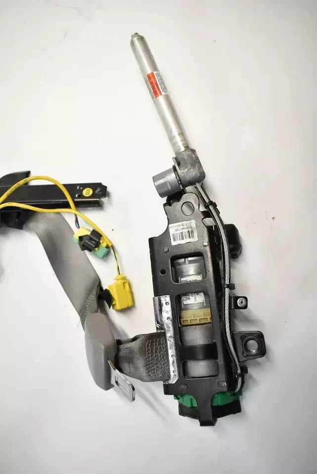 04-05 Volkswagen Phaeton Front Left Driver Side Seat Belt Gray OEM - Image 2 of 4