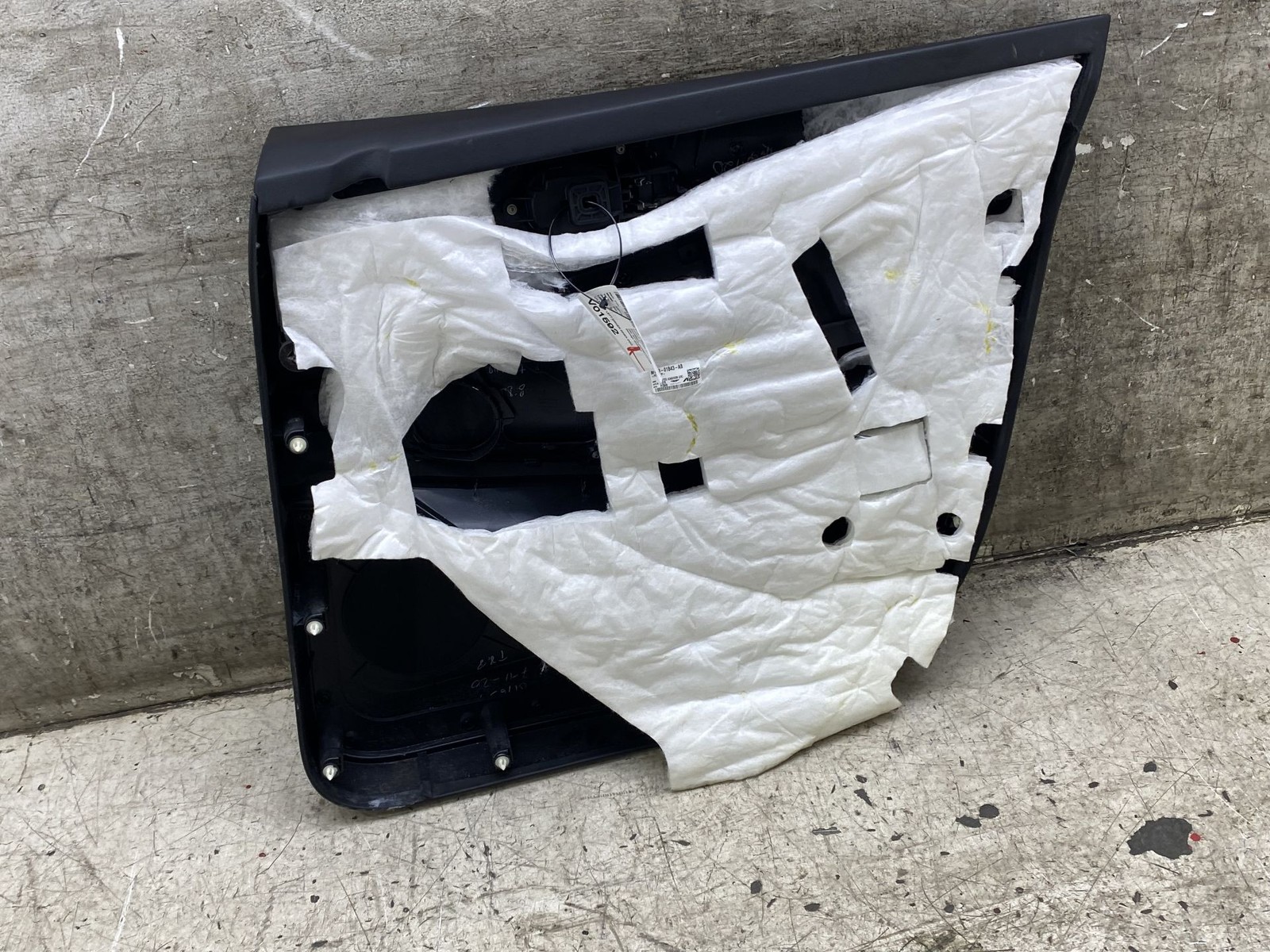 2020-2024 ASTON MARTIN DBX OEM FRONT LEFT INNER DOOR TRIM PANEL W/ ELEGANCE PACK