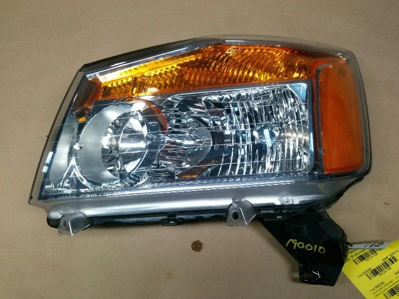 Conjunto de faros izquierdos usados se adapta a: Nissan Titan 2014 grado A izquierdo Foto 3 de 4
