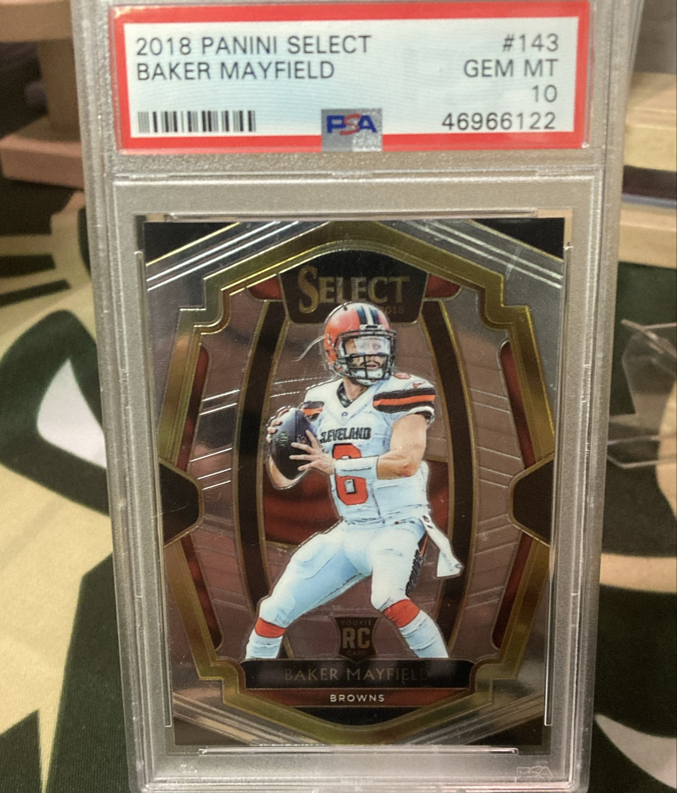 2018 Panini Select - Premier Level Baker Mayfield #143 (RC) PSA 10