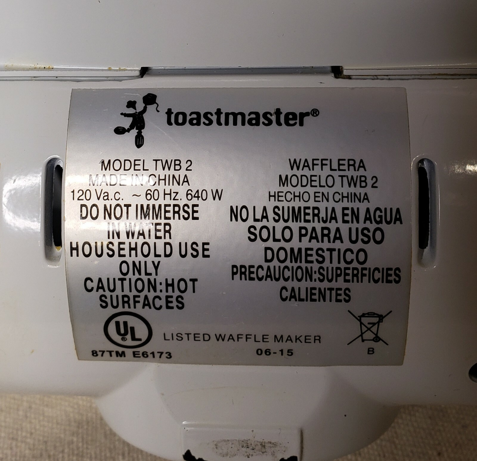 Toastmaster 2 section Belgian Waffle Maker TWB2