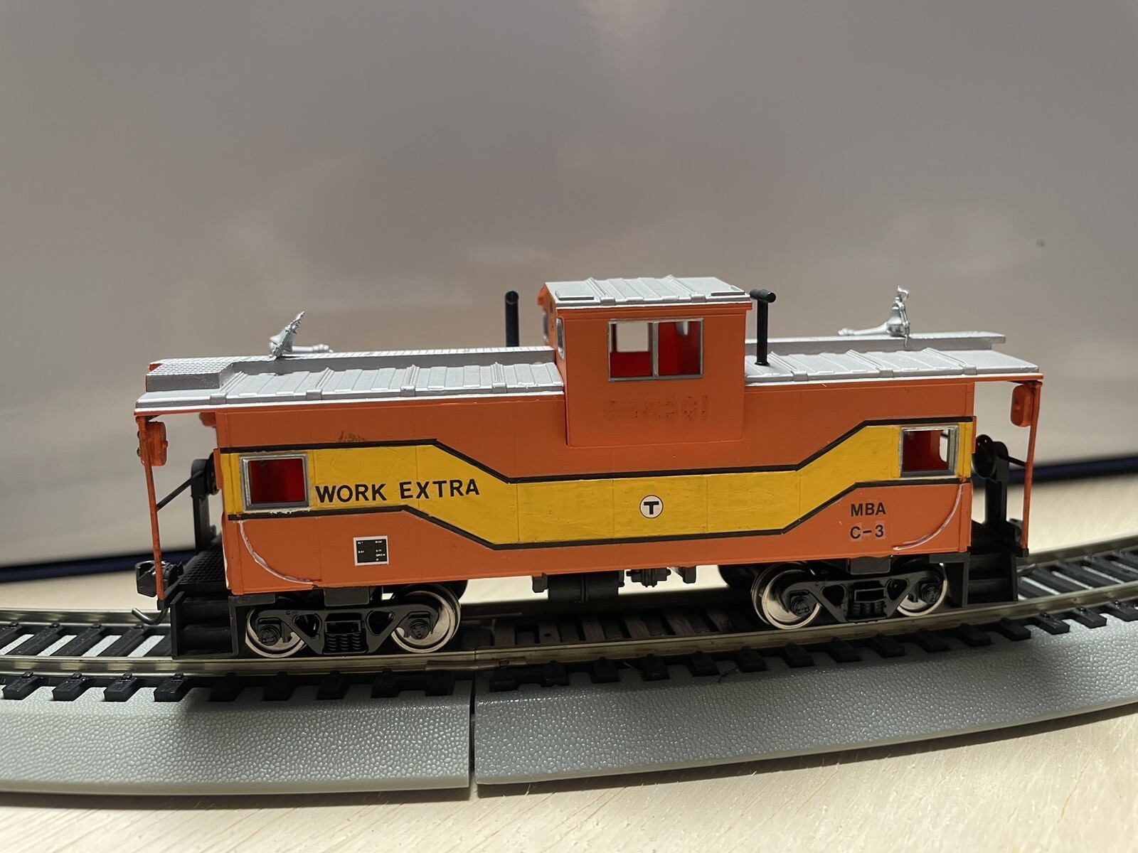 Ho Scale MBTA Work Train Caboose w/Figure eBay