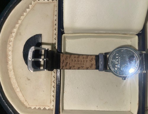 Original Radley Damen Over The Moon Uhr RY2405 mit einem schwarzen Echtleder - Bild 9 von 18