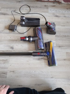 Dyson V12 Detect Slim Komplett Gereinigt