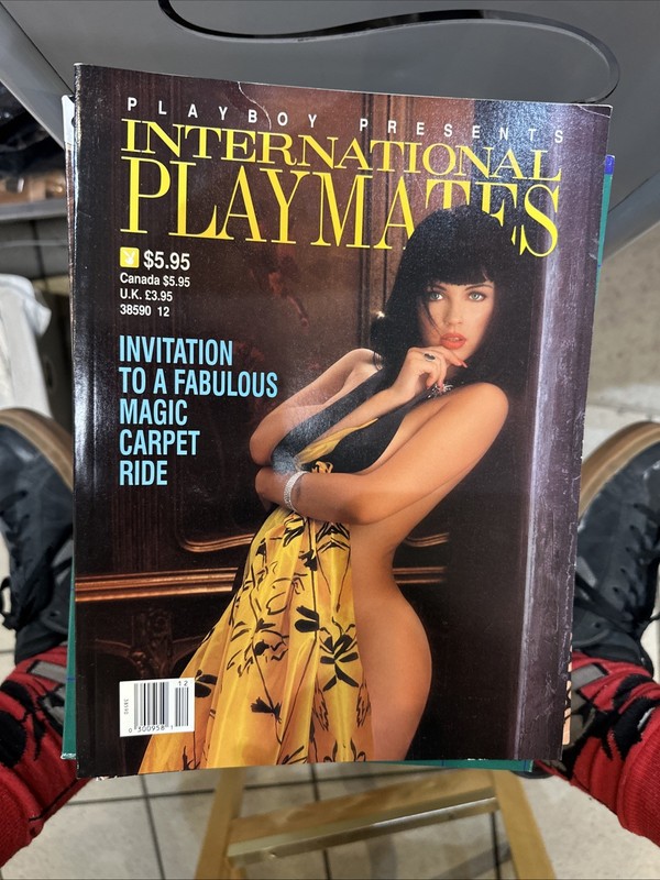 Playboy Press: Playboy Presents International Playmates 1992 Magazine Sexy Nudes