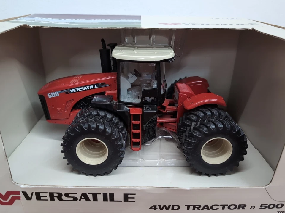 1/32 Ertl Farm Toy Versatile 500 4WD with Duals Tractor - Image 2 of 4