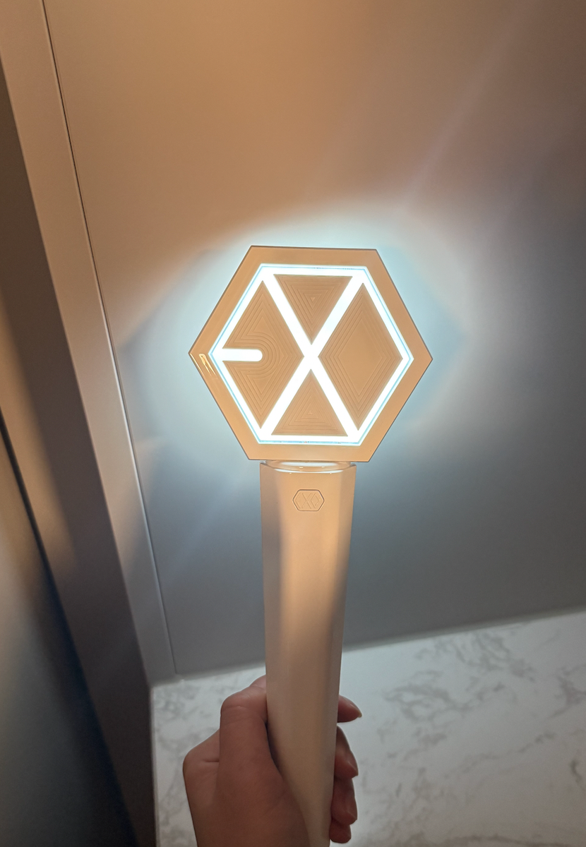 EXO light stick ペンライト ver3 Amazon.com: SM Entertainment EXO Official Lightstick ver 3