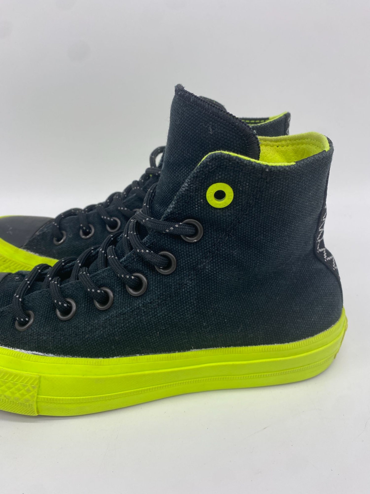 converse neon