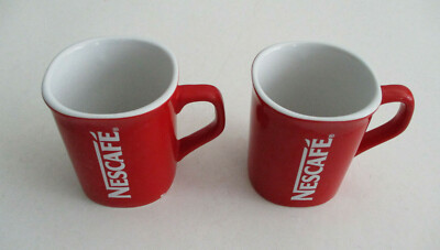 2 Nescafe Kaffeebecher Tasse Becher in rot mit Schriftzug weiß senkecht s. Fotos