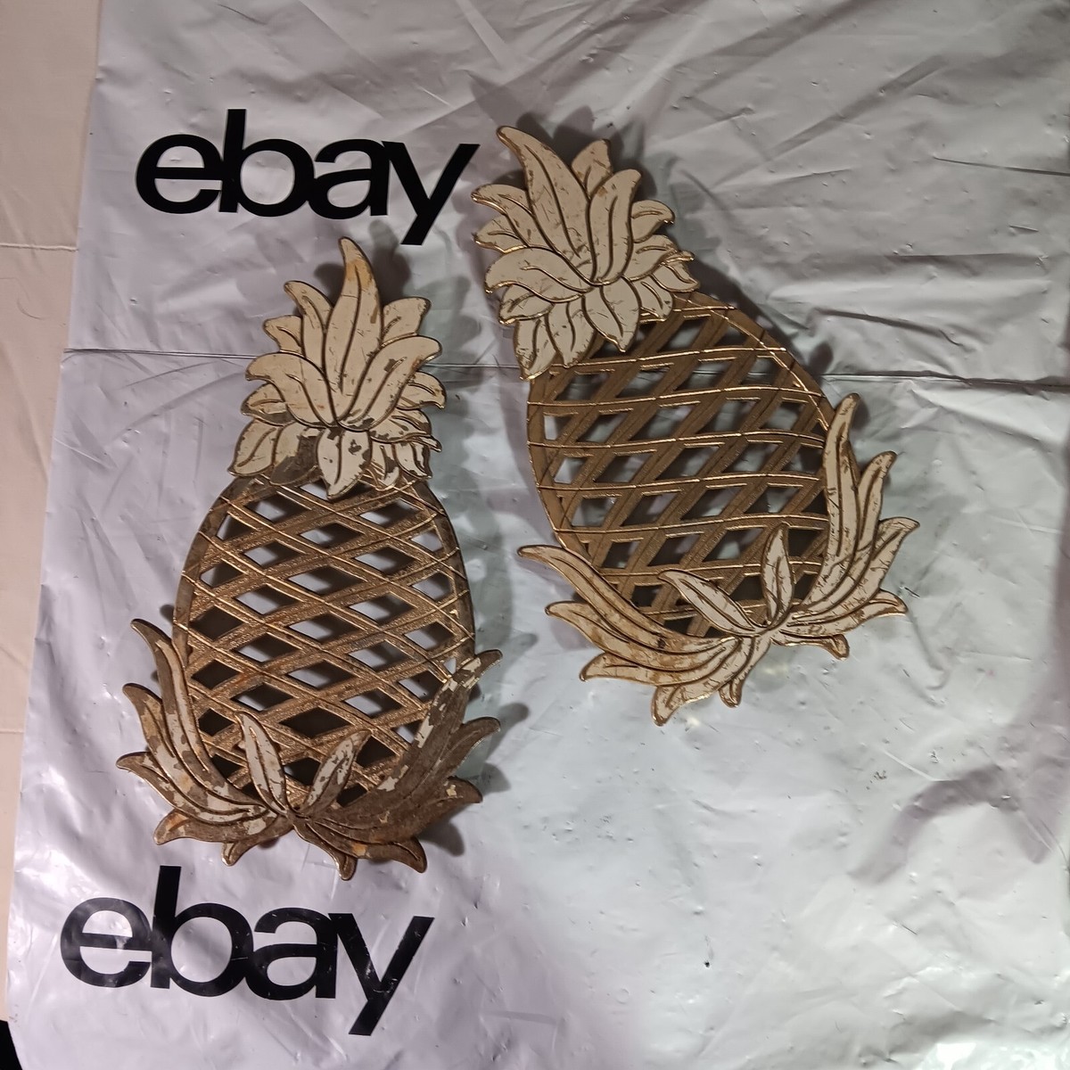 Rogers Set of Pineapple Hot Protection Plate Metal Tarnish  Resist