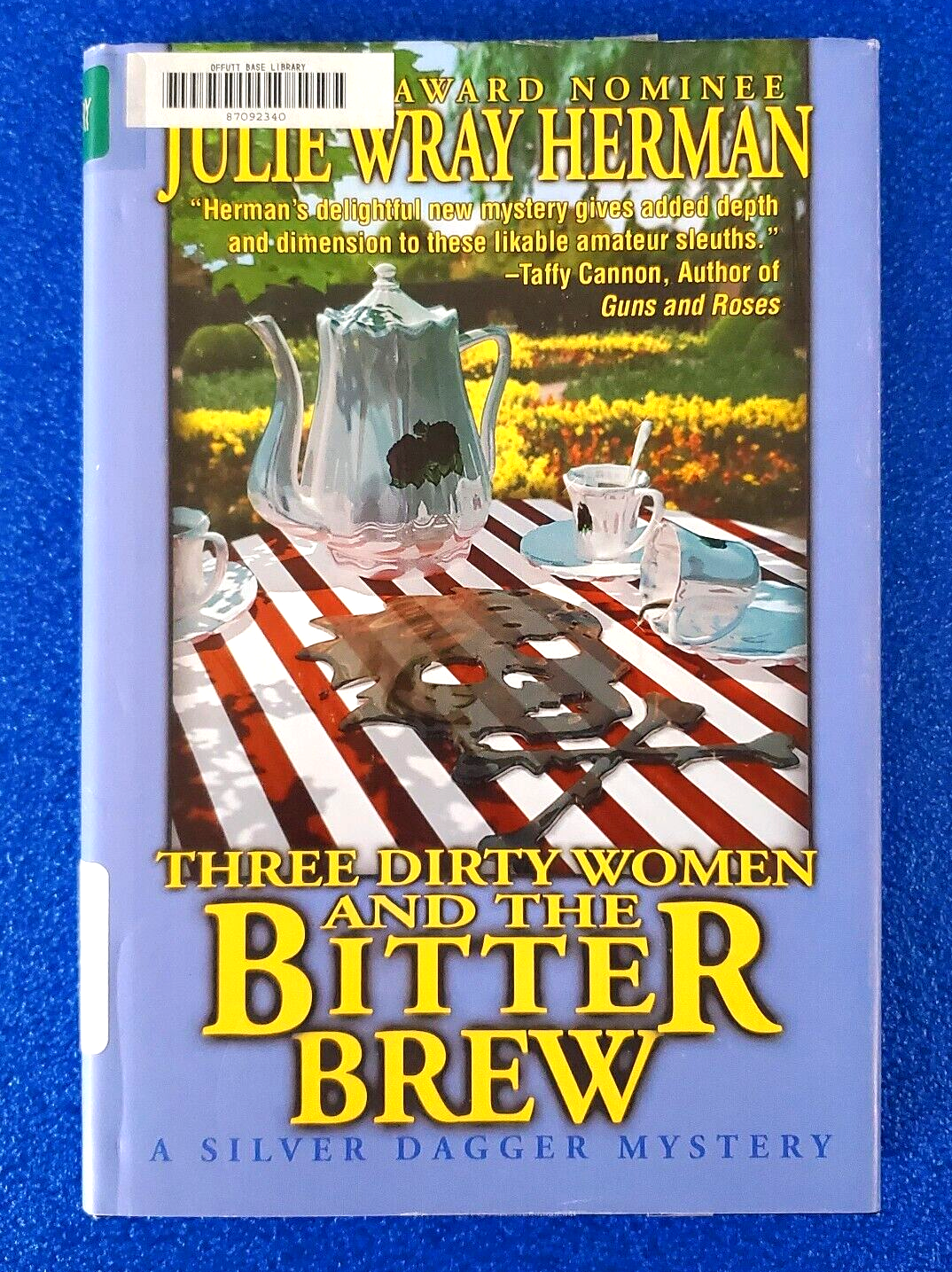 THREE DIRTY WOMEN & THE BITTER BREW Hardcover Silver Dagger Mystery Thriller