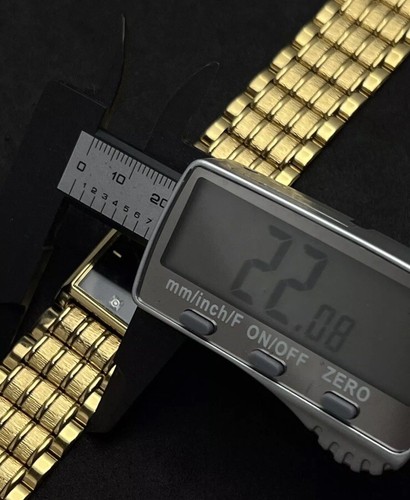 Vintage New 2004 SEIKO Diamond Tank Men’s 32mm Slim Quartz Watch Black Gold 4N00 - Picture 19 of 20