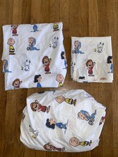 PEANUTS GANG SNOOPY Charlie WHITE QUEEN SET