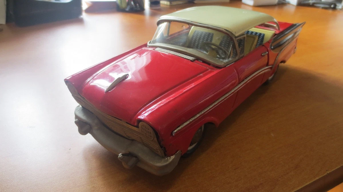 Auto Va et Vient voiture année 1955 Joustra jouet ancien en tôle époque Cij JRD