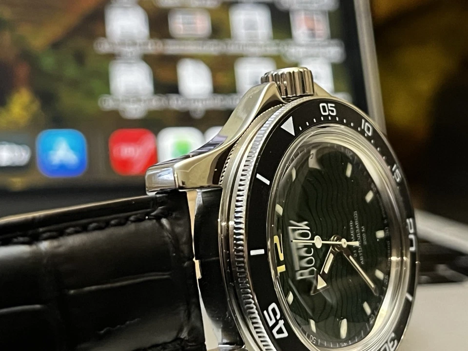 Российские военные автоматические часы Восток Командирские 13041А зеленый циферблат (20 атм) - Изображение 2 из 4