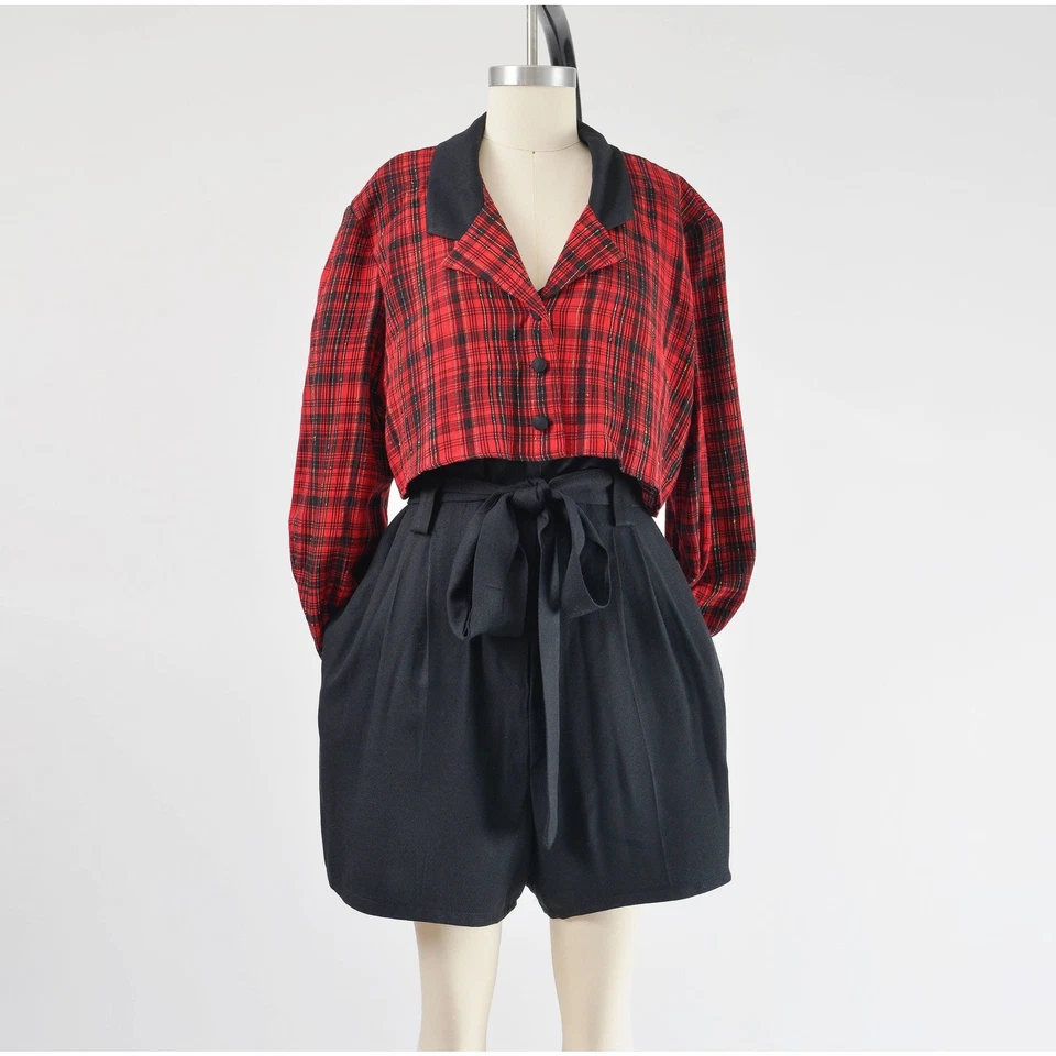 Macacão xadrez vintage anos 90 vermelho e preto shorts jumper com cinto de gravata G - Imagem 3 de 4