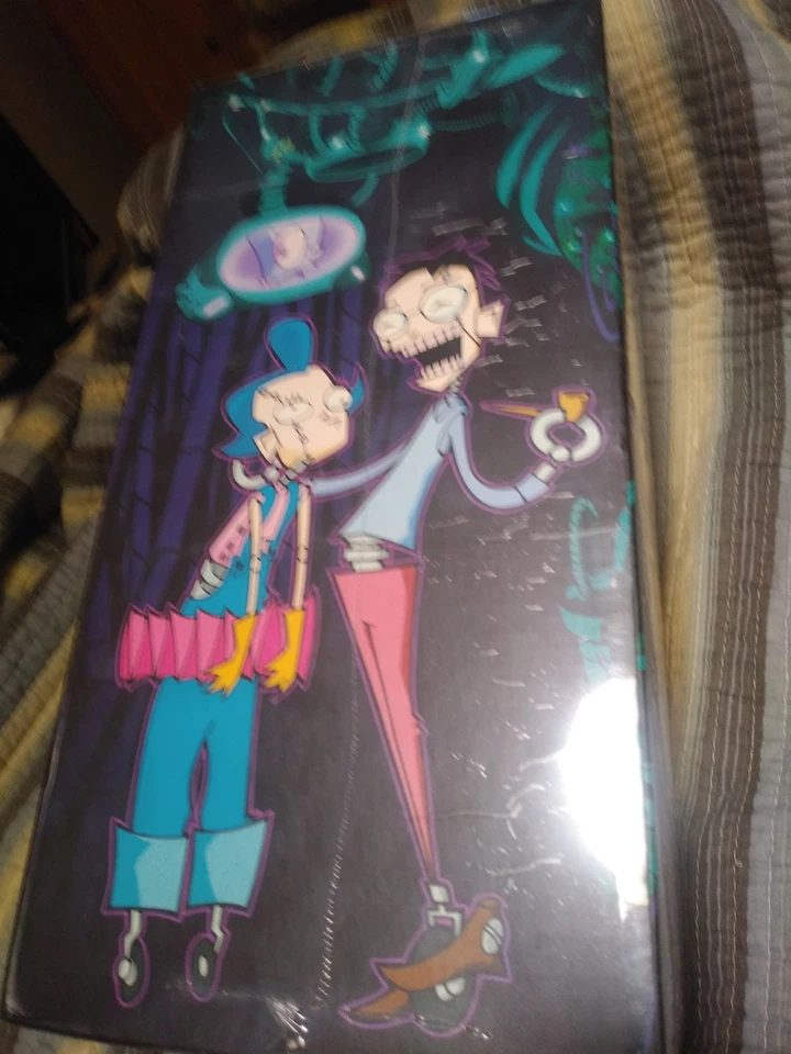 NEW OLD STOCK 2005 INVADER ZIM HOUSE SEALED WITH EXTRAS DISC SET VINTAGE - Image 3 of 4