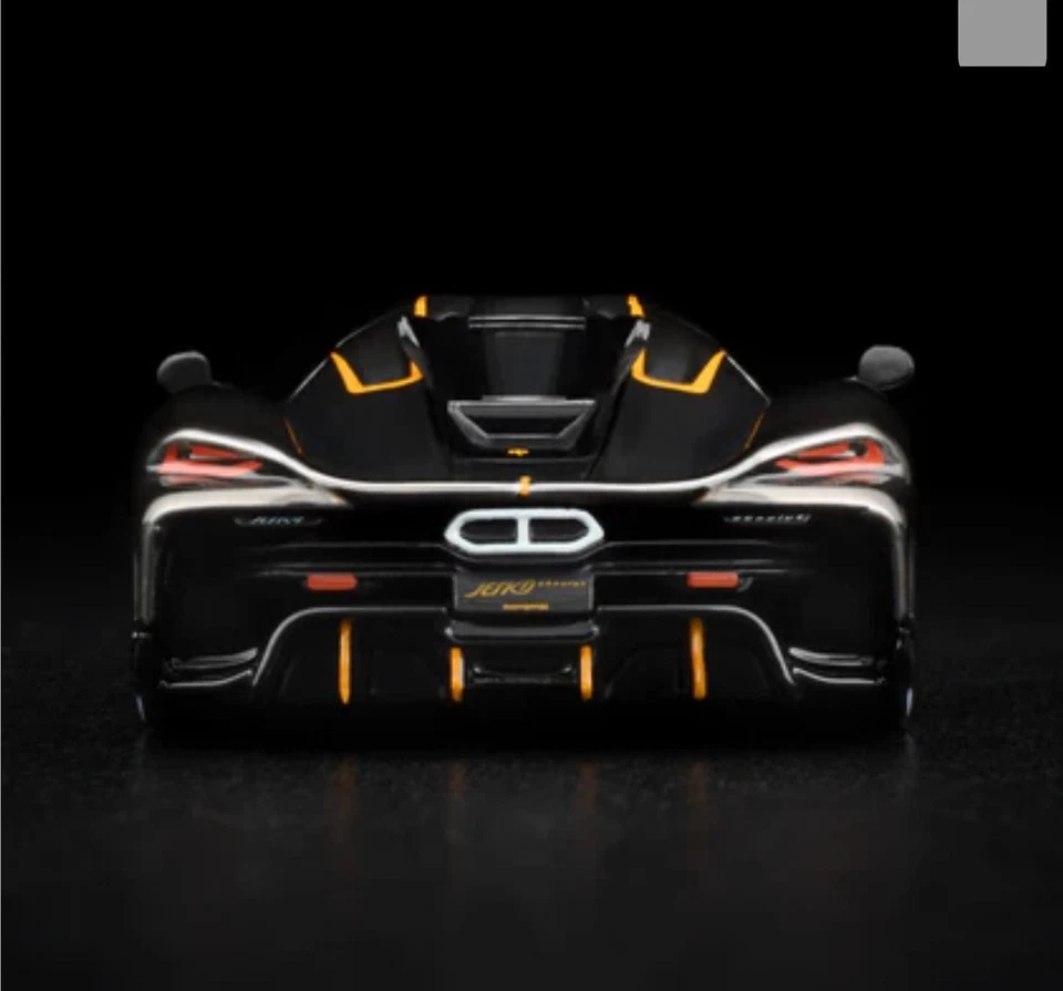 Koenigsegg Jesko Absolut exclusivo de Hot Wheels RLC. En mano. Foto 4 de 4