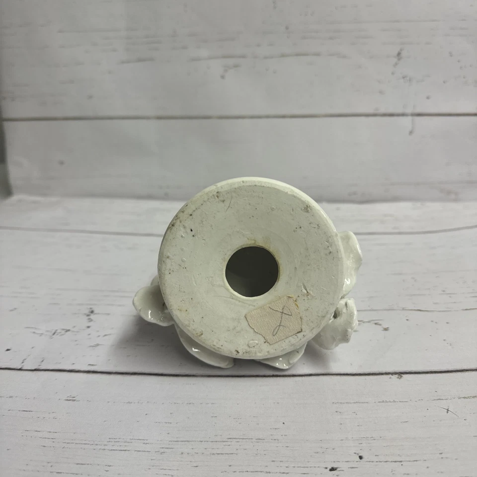 Figura antigua china de porcelana blanca Foto 3 de 4