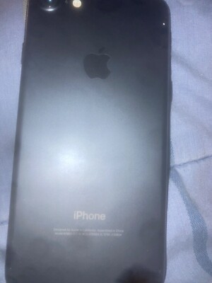 Apple iPhone 7 - 128 GB - Black(Unlocked)