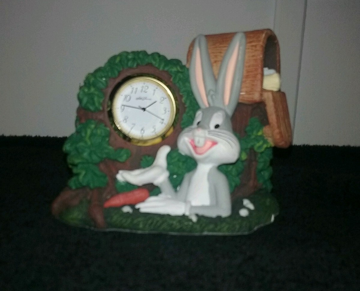 Warner Bros. Looney Tunes Bugs Bunny Rabbit Hole Figurine