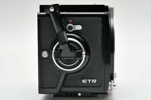 Boîtier appareil photo Zenza Bronica ETR taille moyenne uniquement avec écran de mise au point 5123239 - Photo 2/5