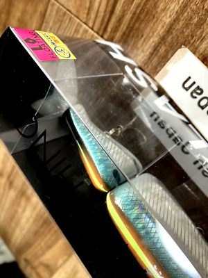 DRT Tiny Klash Hama Hologram Blue Low Floating Fishing Lure