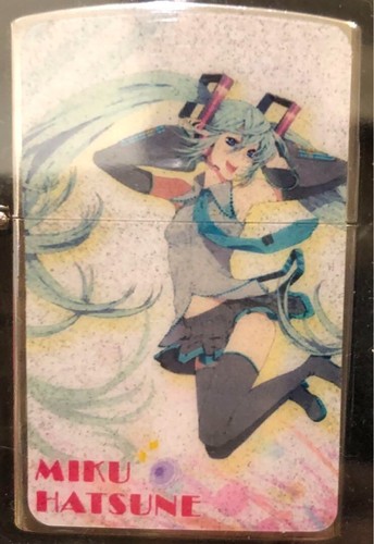 5er Set unbenutzte Hatsune Miku Ölfeuerzeuge - Bild 6 von 6