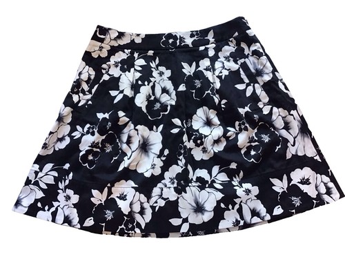 LuLaRoe Lucy Maxi Skirt Womens XS Black White Floral A-Line Flared 38 NWT
