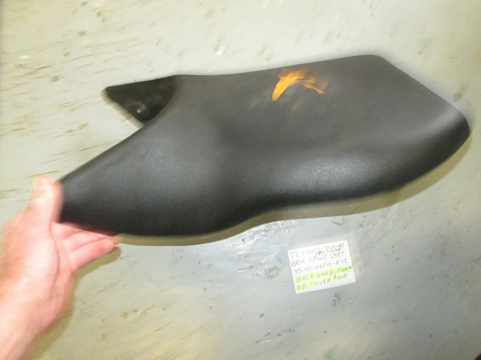 Conjunto asiento delantero Suzuki 1997 - 2000 TL1000S 45100-02F10-R42 Foto 3 de 4