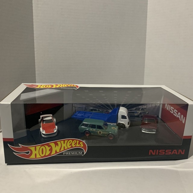 hot wheels nissan set