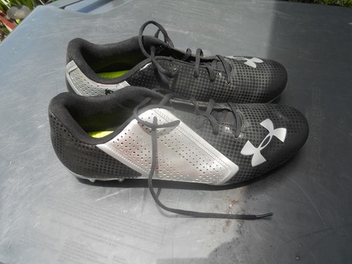 Under Armour Black Silver SIZE 14 Football Cleats 1252416-001 LIKE NEW - Picture 6 of 10