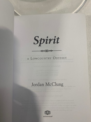 Spirit : A Lowcountry Odyssey by McClung, Jordan - Imagen 6 de 7