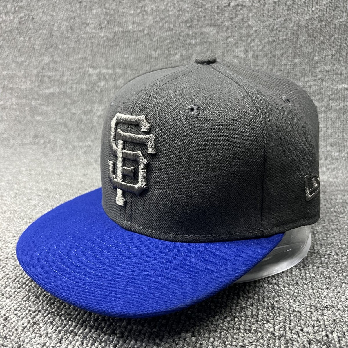 New Era 59FIFTY SF Giants Fitted Hat Black Royal Blue 6 1/2 Youth MLB Cap