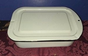 VINTAGE 1950's WHITE ENAMEL WARE REFRIGERATOR BOX , 13 " x  8 1/2" x  4"